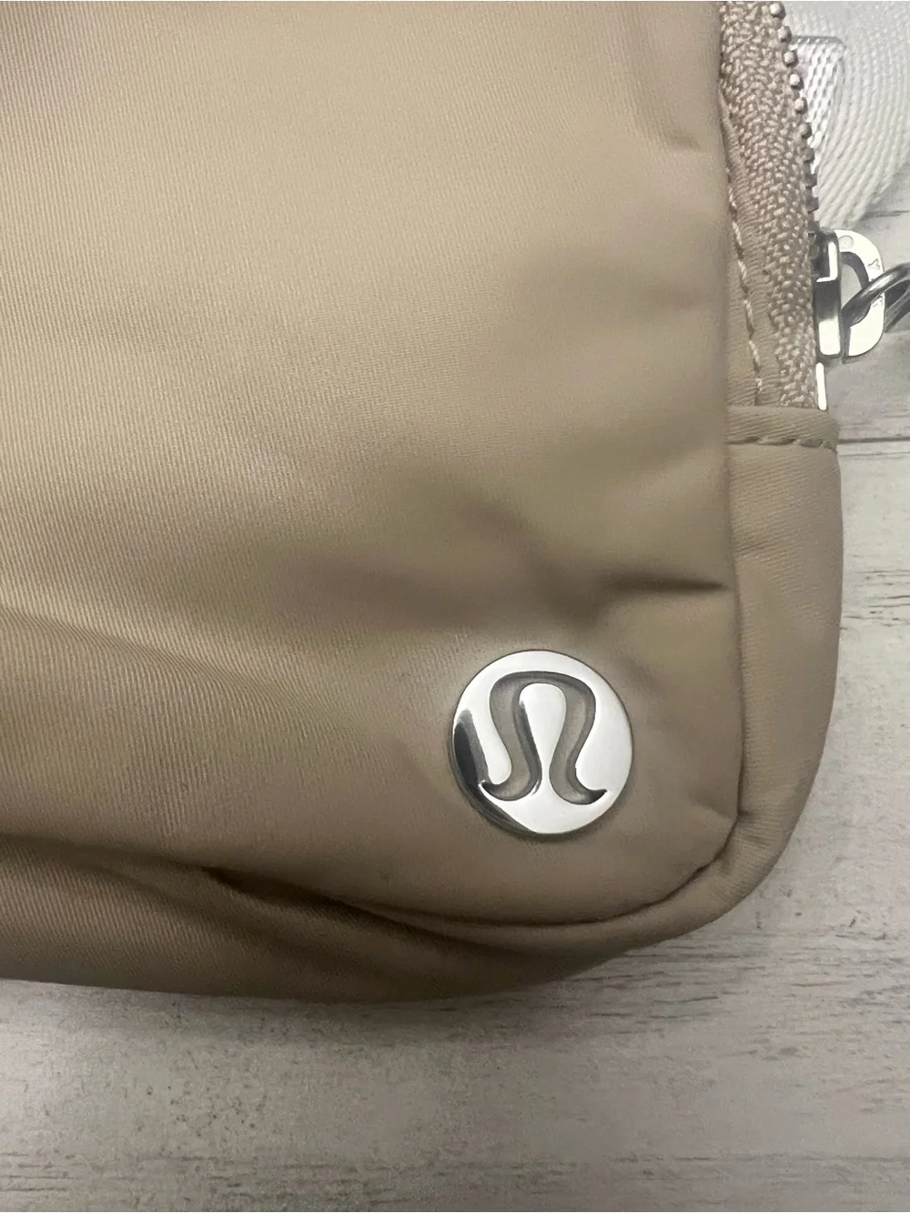 Lululemon Everywhere Crossbody Bag Taupe Beige Silver Hardware